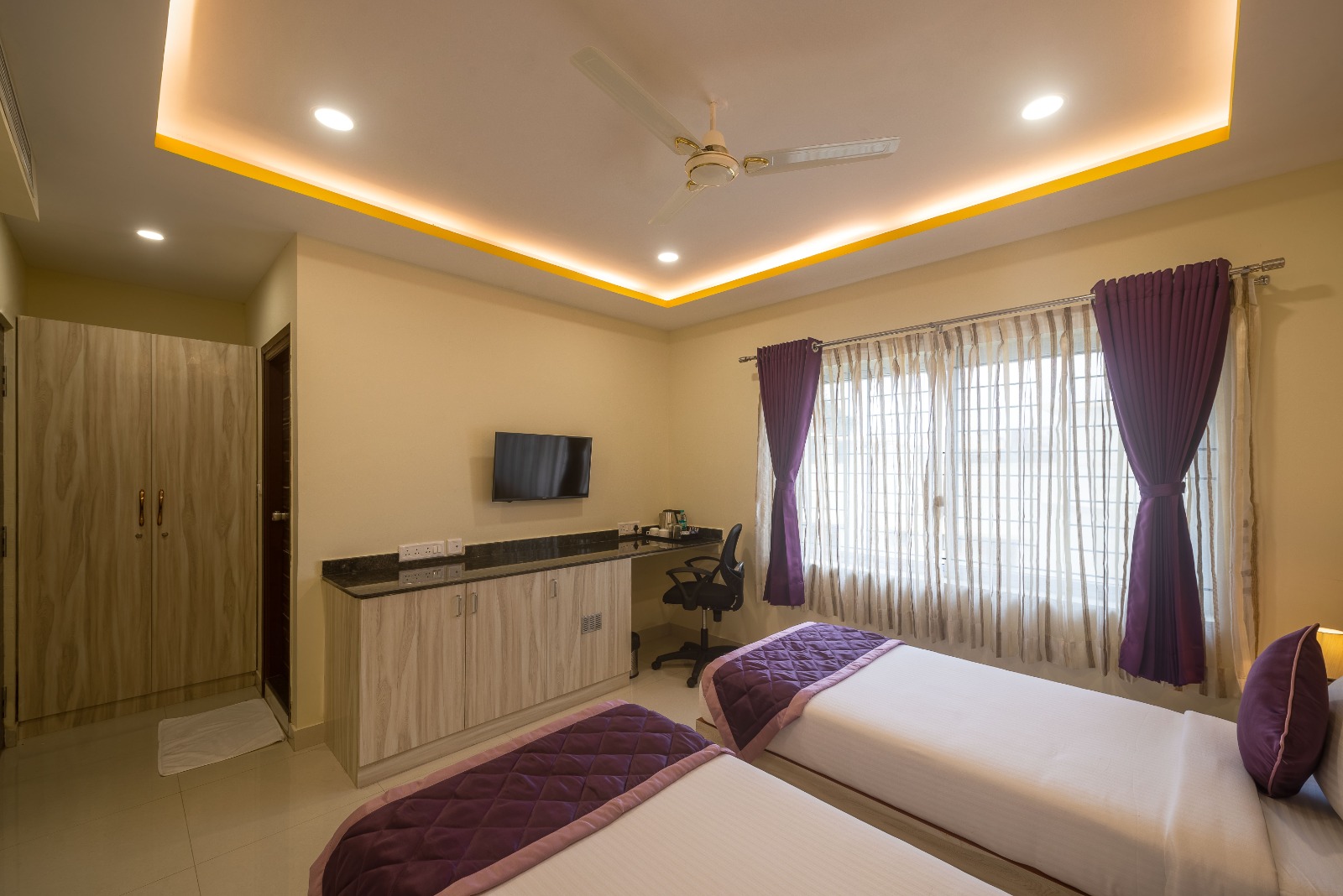 Standard Room amenities at Zenith Suites